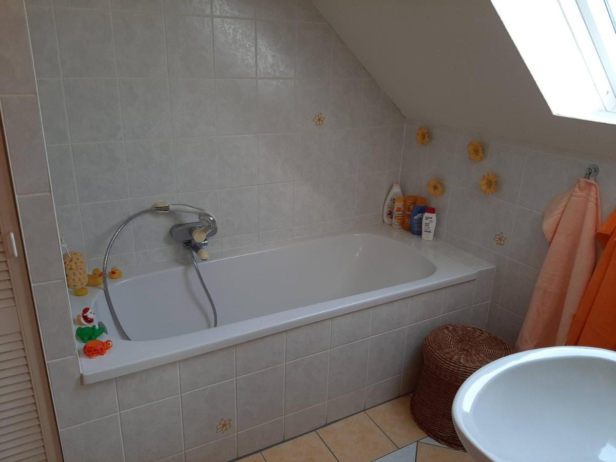 Fewo Hohen Neuendorf Bei Berlin Mit Sauna Und Fuss-Spa Esterno foto